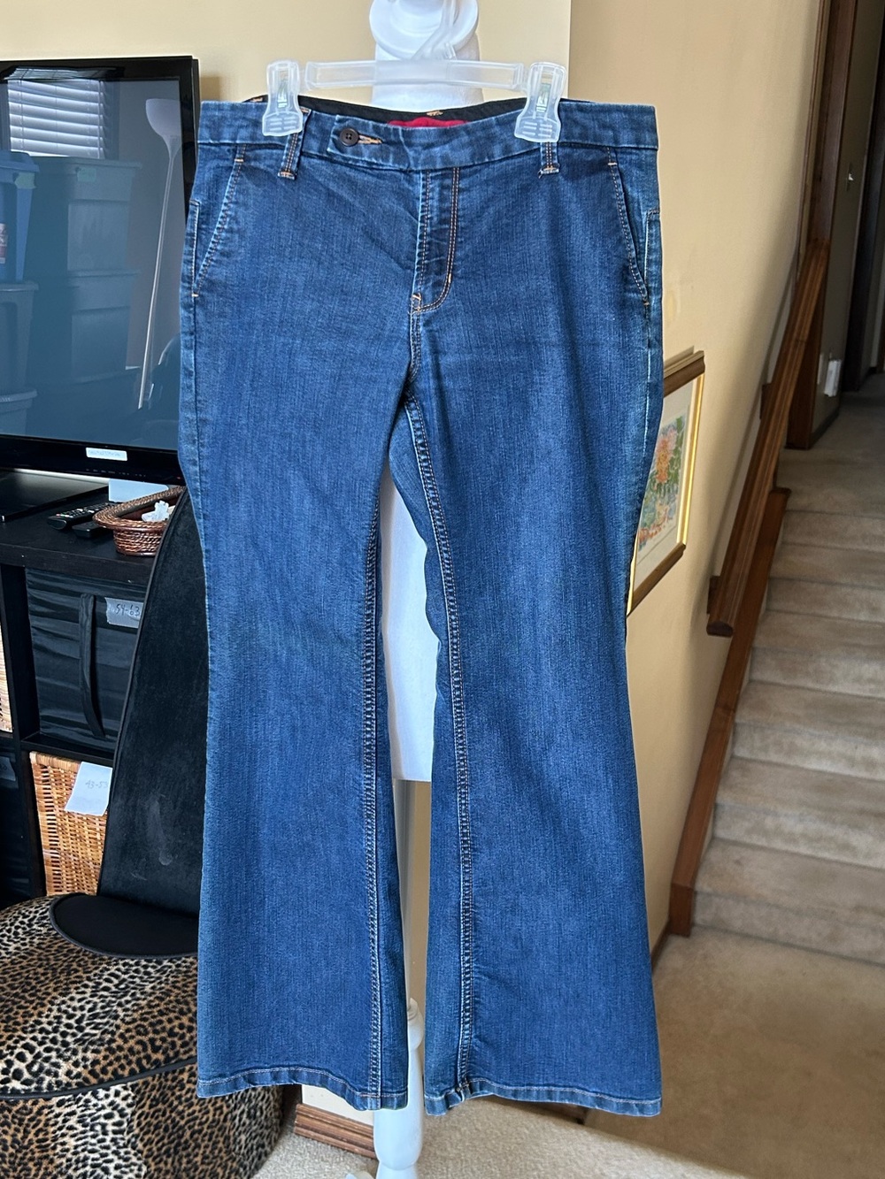 Banana Republic Dark Blue Flare Jeans 2000’s/ 4 pockets/ low rise